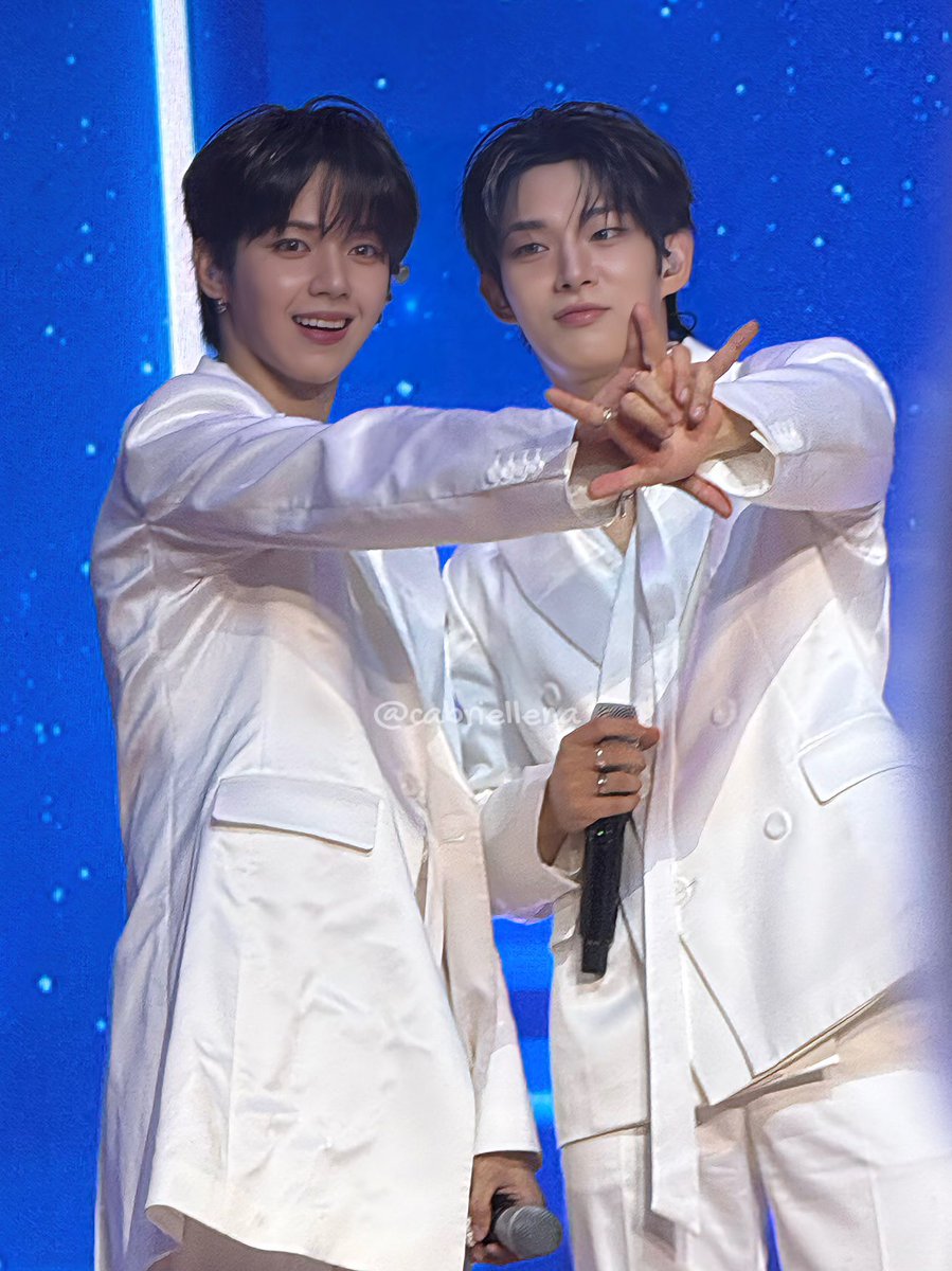 260215

Hindi magsasawa sa mag-STEJAY pose 🌟😁

#AHOF #아홉 #STEVEN  #스티븐 #JL #제이엘 #STEJAY #AHOFforLOVEinCEBU #AHOFinCEBU #AHOFforLOVE #AHOFFanmeet2026 <a href="/AHOF_official/">AHOF</a>
