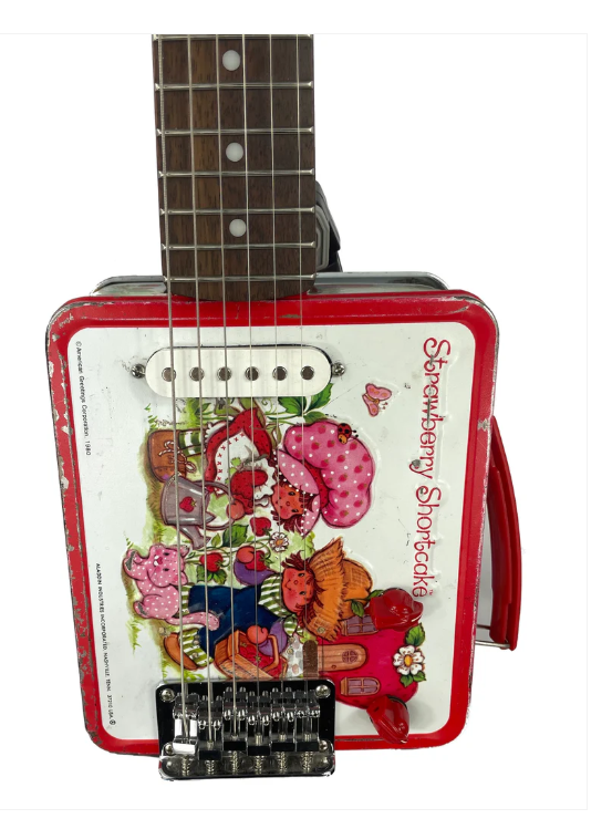 GuitarG71647302's tweet image. We know Hello Kitty is all the fage, but how about a Strawberry Shortcake electric guitar? 
It's a short scale- naturally- and it can be yours for only $379.  
Yes- 🔳
No-  🔳
#SundayMorning #Guitars