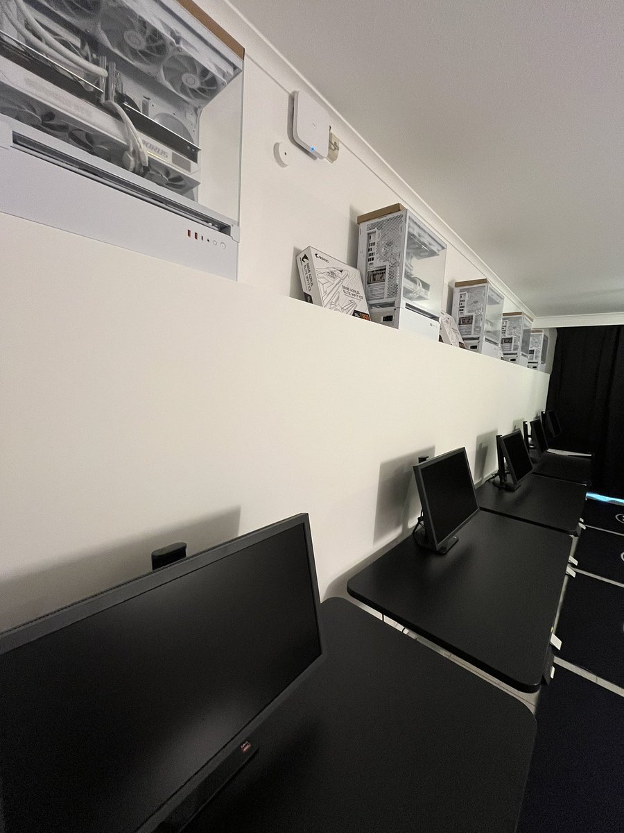 ESC Gaming tweet media