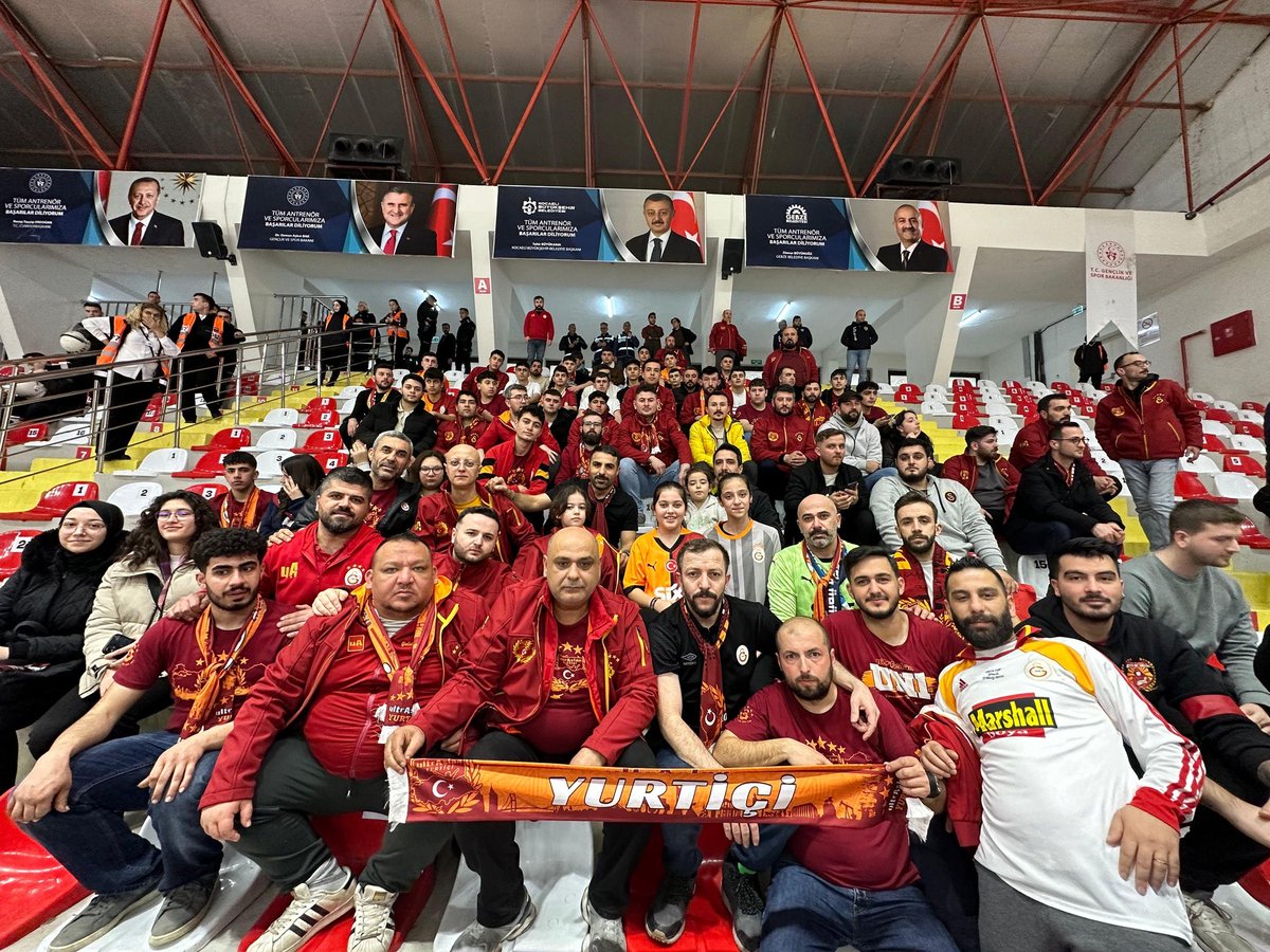 AMATÖR BRANŞLAR PROFESYONEL SEVDALAR!

Kocaeli Gebze’de, erkek voleybol takımımızı yalnız bırakmadık. #ArmanınPeşinde

#uAYurtiçi