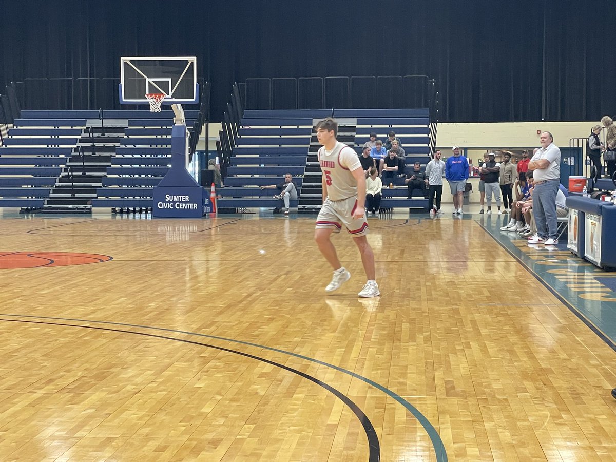 Swanny1973's tweet photo. Good day of action here in Sumter at the SCISA State Tourney.  Big scoring performances, tight games down to the wire, some old faces returning to action.  Check the site on some of the news. @winn_sports 
https://t.co/PW8rv32q8t https://t.co/aCleObEAnG