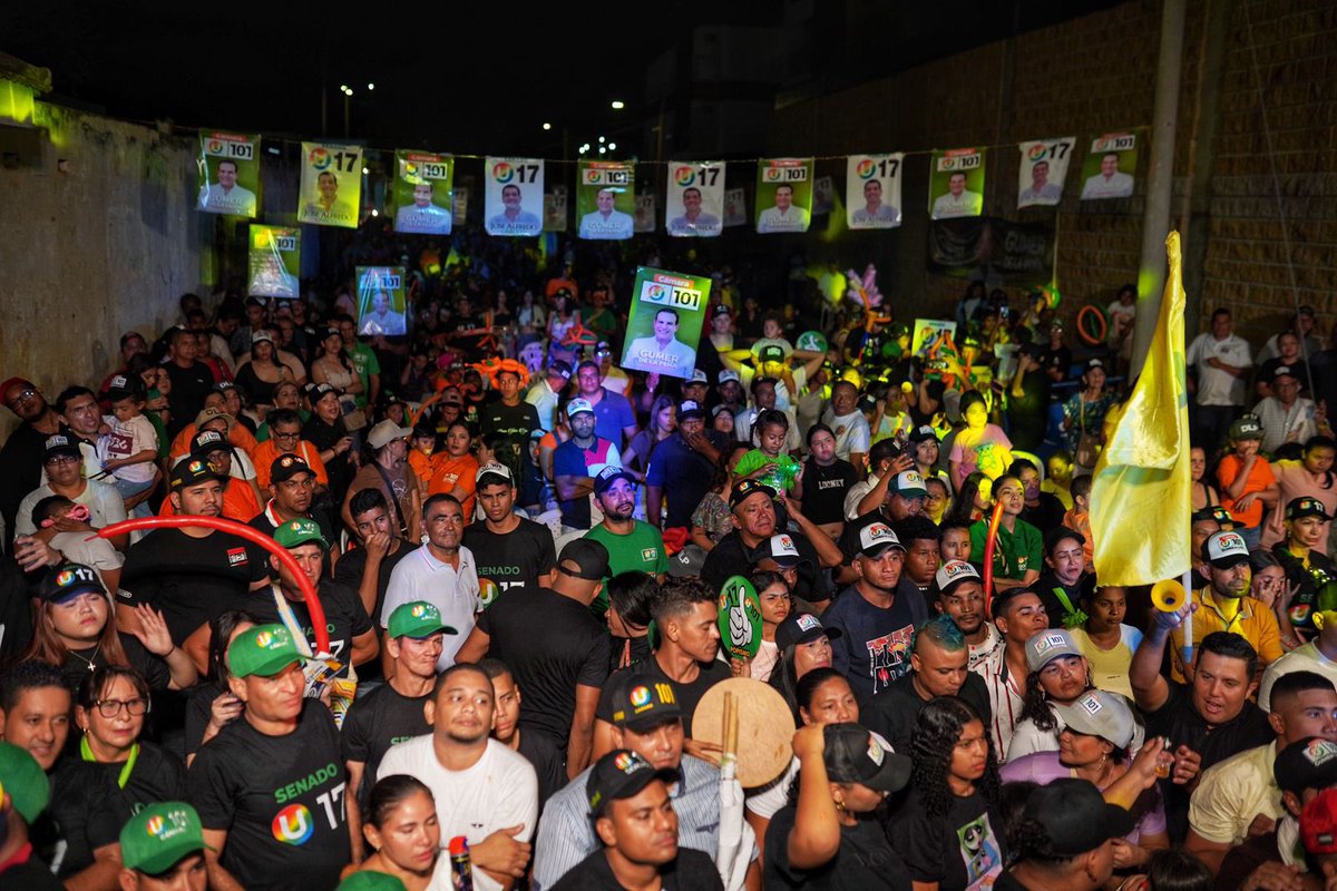 El Popismo MM en La Paz y la familia Calderón: ¡GRACIAS! 
Me hicieron sentir en casa, feliz y orgulloso, gracias por el trabajo tan maravilloso que están haciendo aquí.
Hoy ustedes comparten mi proyecto y yo me comprometo con La Paz en estar presente y representarlos con altura.