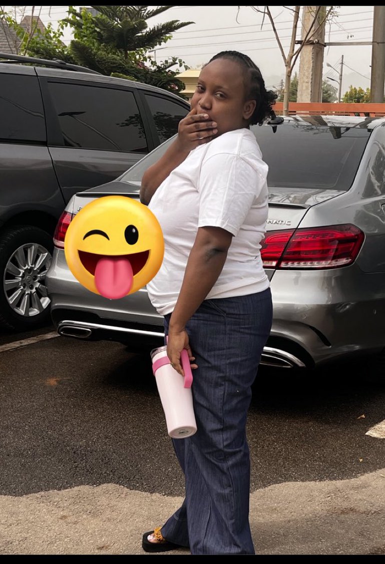 You call my mum a Hyena, meanwhile this is you.
You look like a nutrient-deficient Orangutan

Take a look at your stomach 
Take a look at your back
Take a look at your legs
Take a look at your elbows
Look at your posture
You all ashy people do the most on Twitter

Look at the
