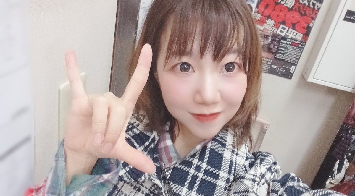 #天下一武道館 決起会LIVE!!!!!!!
#カンロヂ候補生 も出陣させていただきました！｢出演｣じゃなくて｢出陣｣という感情です！🥹これで武道館本番のセトリ予習はバッチリだね！🥹
新アイコン画像はLOVEの手に見せかけてage☆の手です！火曜日は武道館に集合！！！！
#新しいプロフィール画像 #カンロヂ