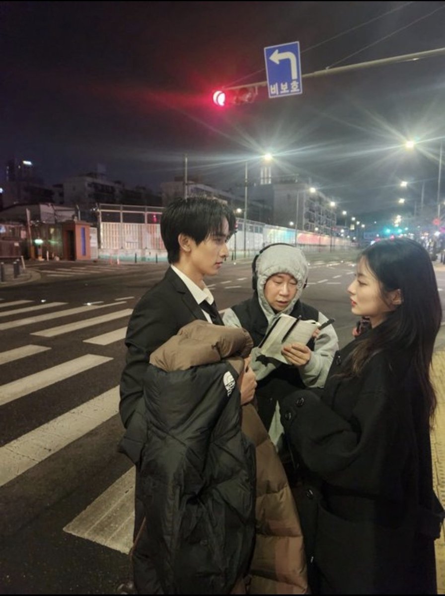 JiraPorn696926's tweet image. ผมหลงรักปีศาจตัวนี้ซะแล้วสิ รอปีศาจสุดหล่ออยู่น้า😈🫶

#TheDevilsKiss 
#KONGTHAPPEAK #กองทัพพีค