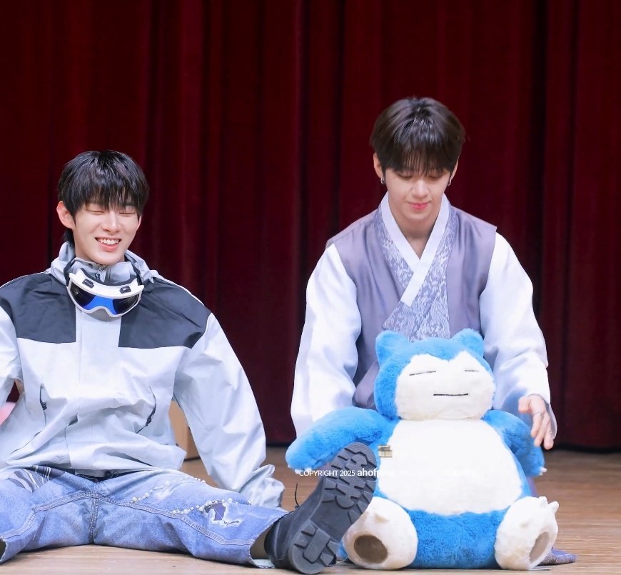 Yung dinala mo ng siyam na buwan pero yung tatay yung kamukha. 

#SteJay #JL_Gaspar #Steven #AHOF