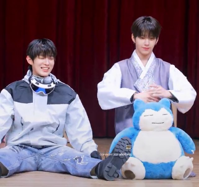 stejayluv__'s tweet image. ANG CUTE NI SNORLAX STEVEN OMG!!! 😭