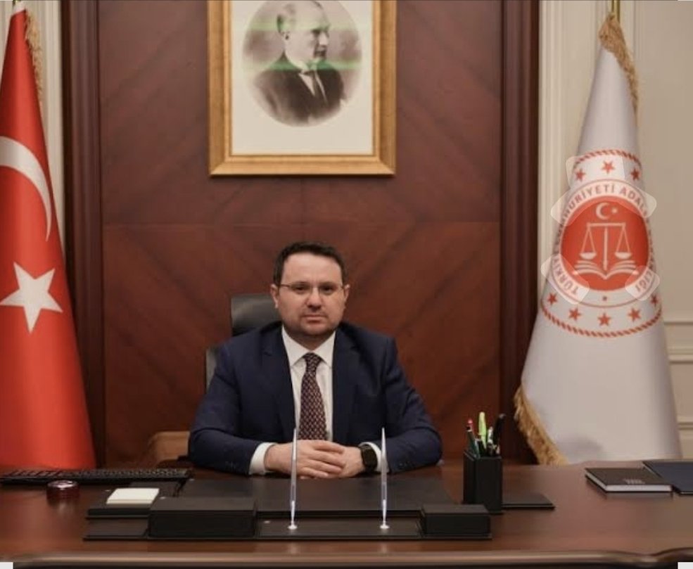 Şşiiştt sert kaya <a href="/eczozgurozel/">Özgür Özel</a> 
ne haber 🤣🤣🤣🤣