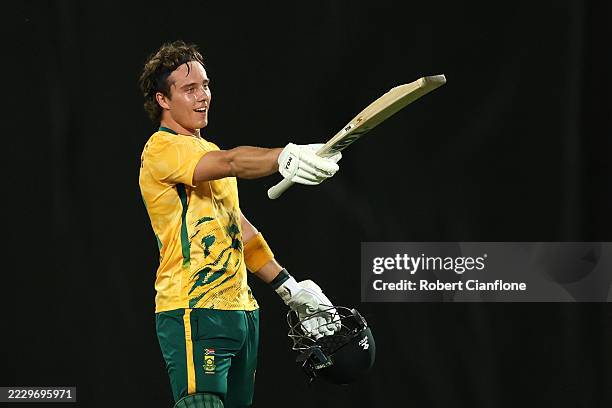 Avanish51079801's tweet photo. News 🚨🚨🚨
Dewald brevis out for 45 runs of 29 balls
#Rsavsind #T20WorldCup https://t.co/4AeomqnvfV
