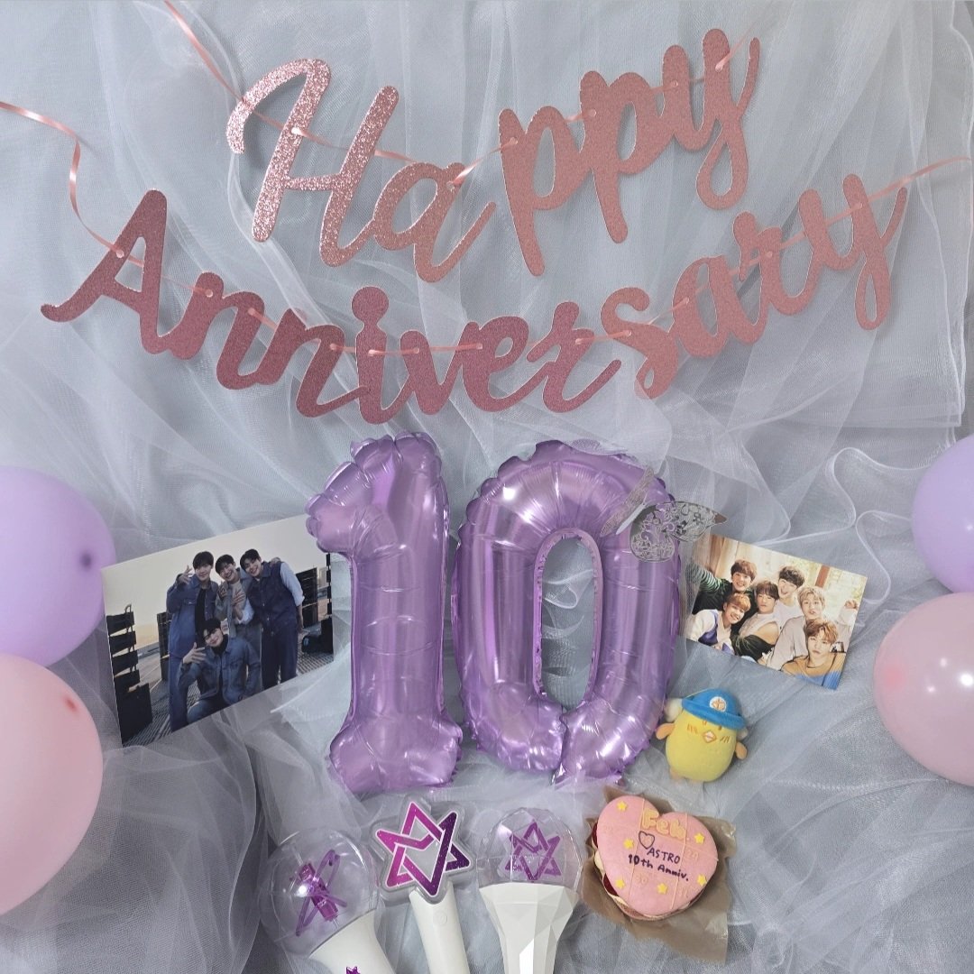 우리 별들 10주년 축하해!!항상 많은 행복을 줘서 고마워요💜영원히 사랑해🪄
#아스트로_10주년_영원히_함께하자
#아스트로 #ASTRO <a href="/offclASTRO/">ASTRO 아스트로</a>