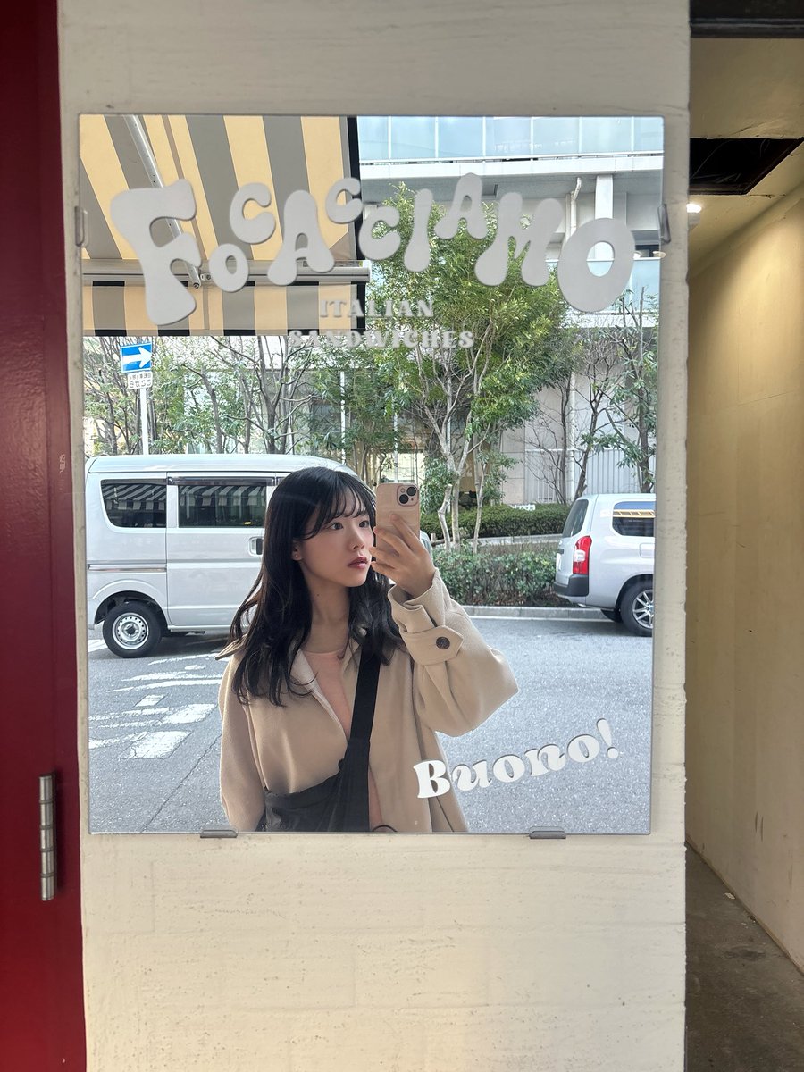 大阪城近くのフォカッチャ専門店🍞
美味しいかったし、店内かわいすぎた