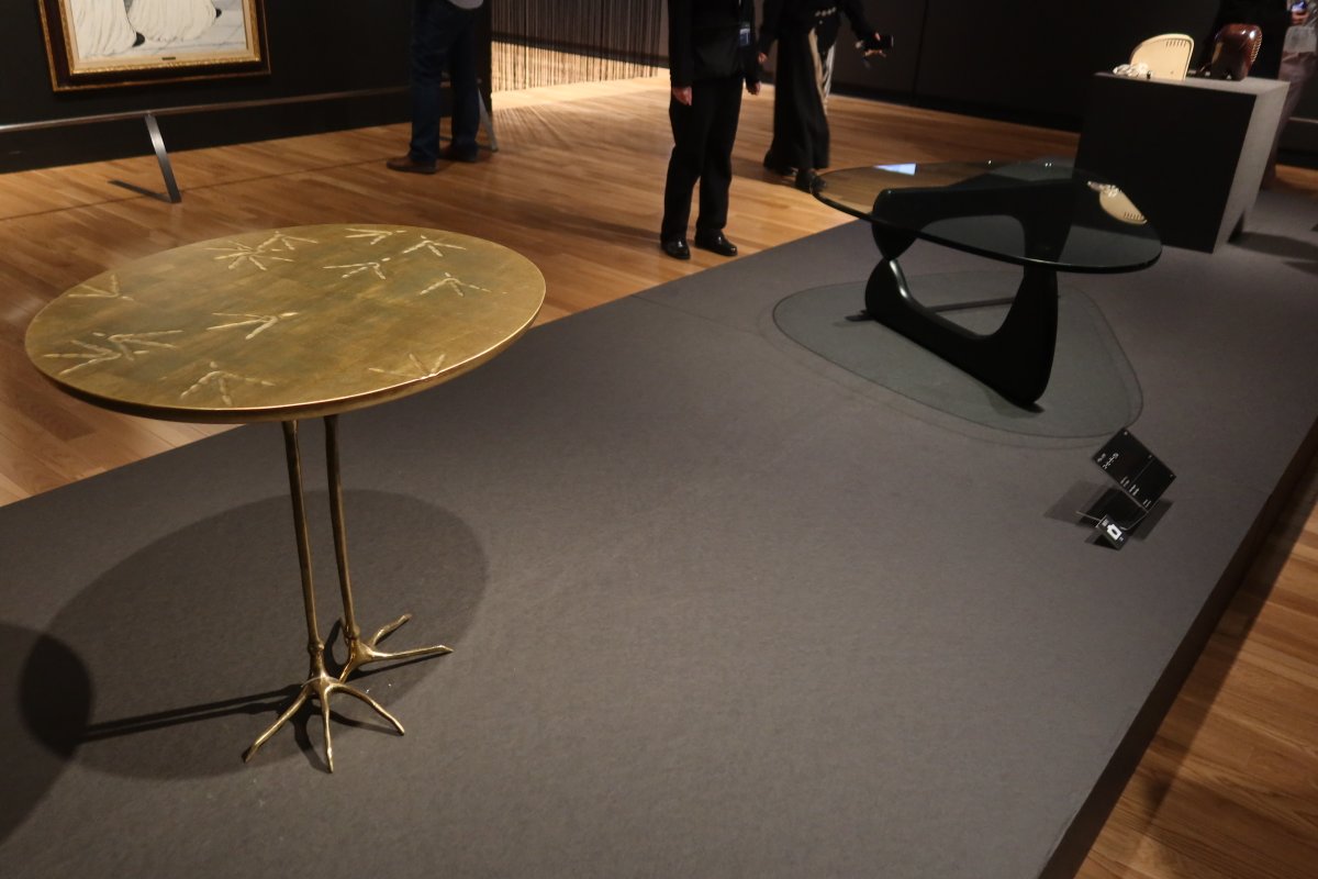 拡大するシュルレアリスム 視覚芸術から広告、ファッション