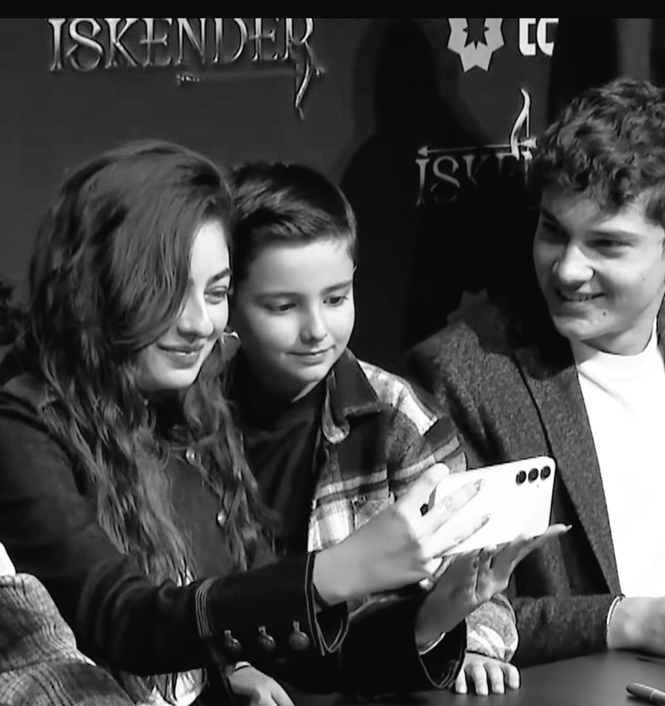 Ben çok özlemişimm onlarıı🥹🤍
#leyakırşan #çağanefeak