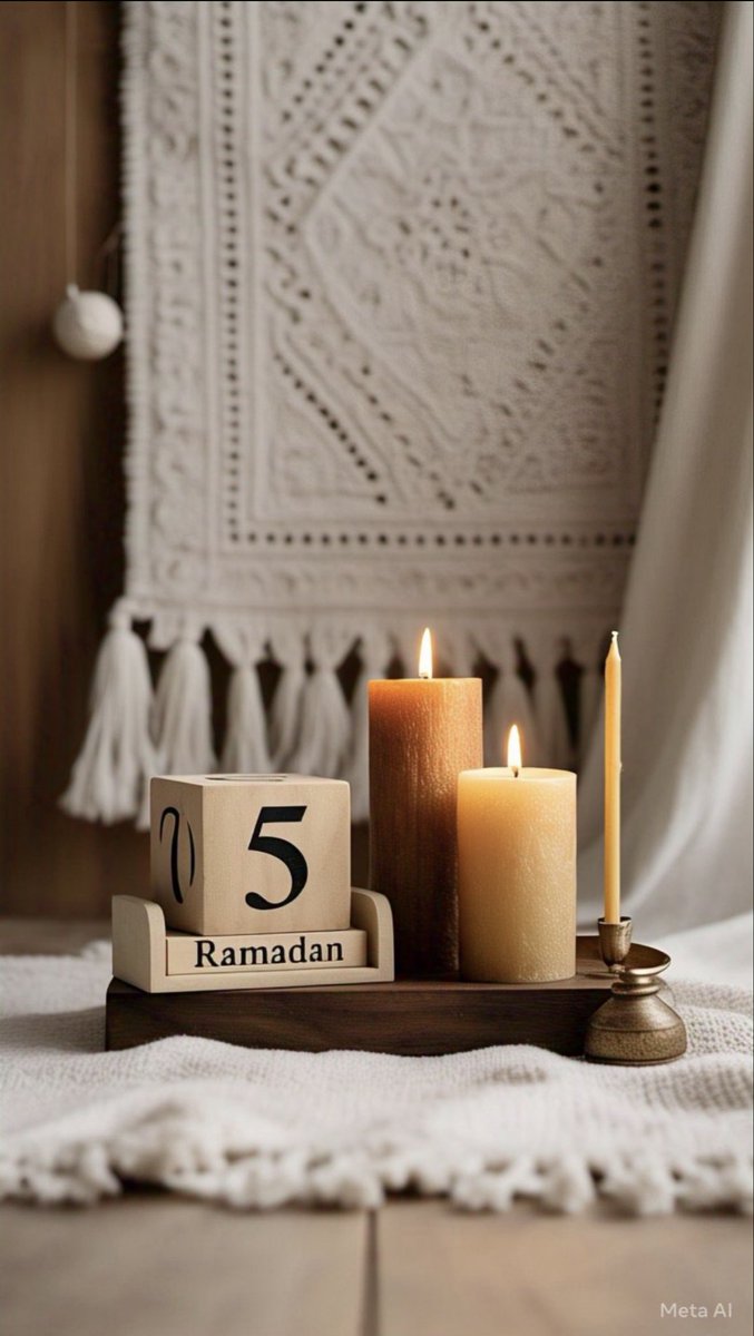 __ibe2's tweet photo. 5  | رمـضـان 🌙

اللهُم لُطفك بقلوبنا وأحوالنا وأيامنا   
 اللهُم تولنّا بسعتك وعظيم فضلك.❤️ https://t.co/LvZWWfBUnD
