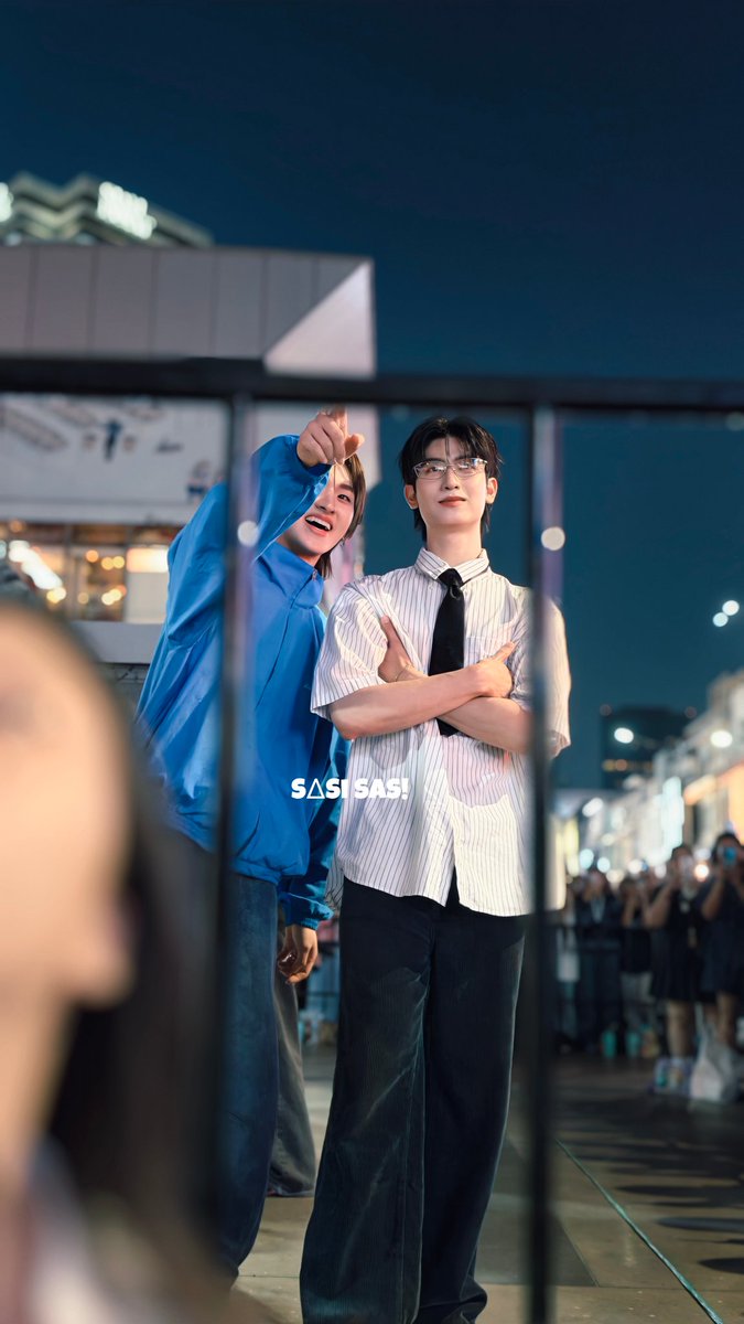 ดูสายตาดิ คนที่ภูมิใจในแก๊งลูกปูที่สุด 

DUANG BUSKING WITH YOU
#BuskingDuangWithYou