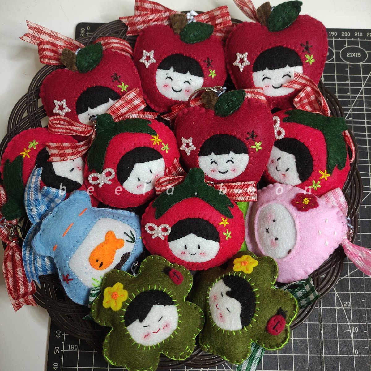 bila𐙚 sell keychain tomat apel 🍅🍎& phone strap tweet media