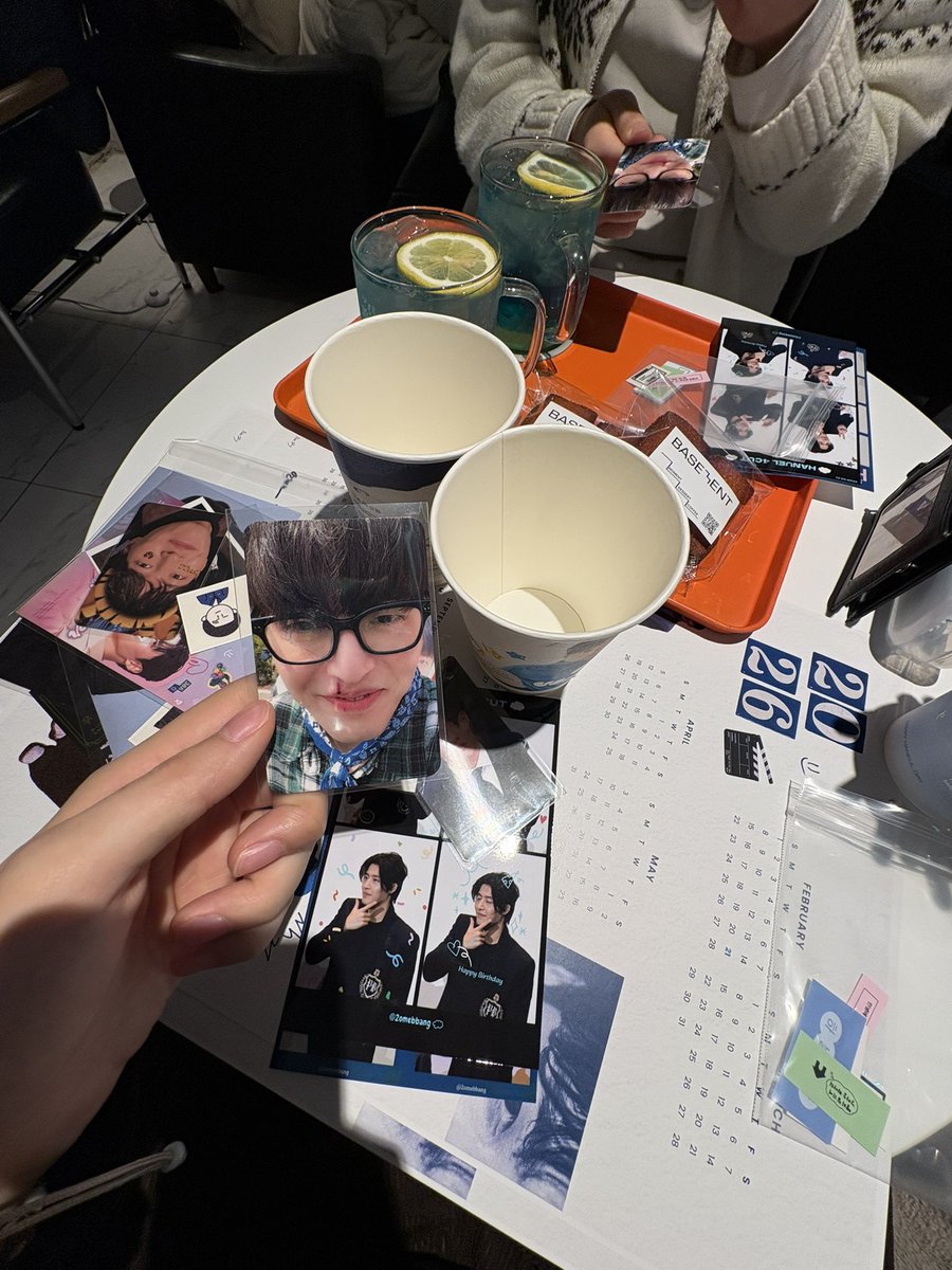 히포 tweet media