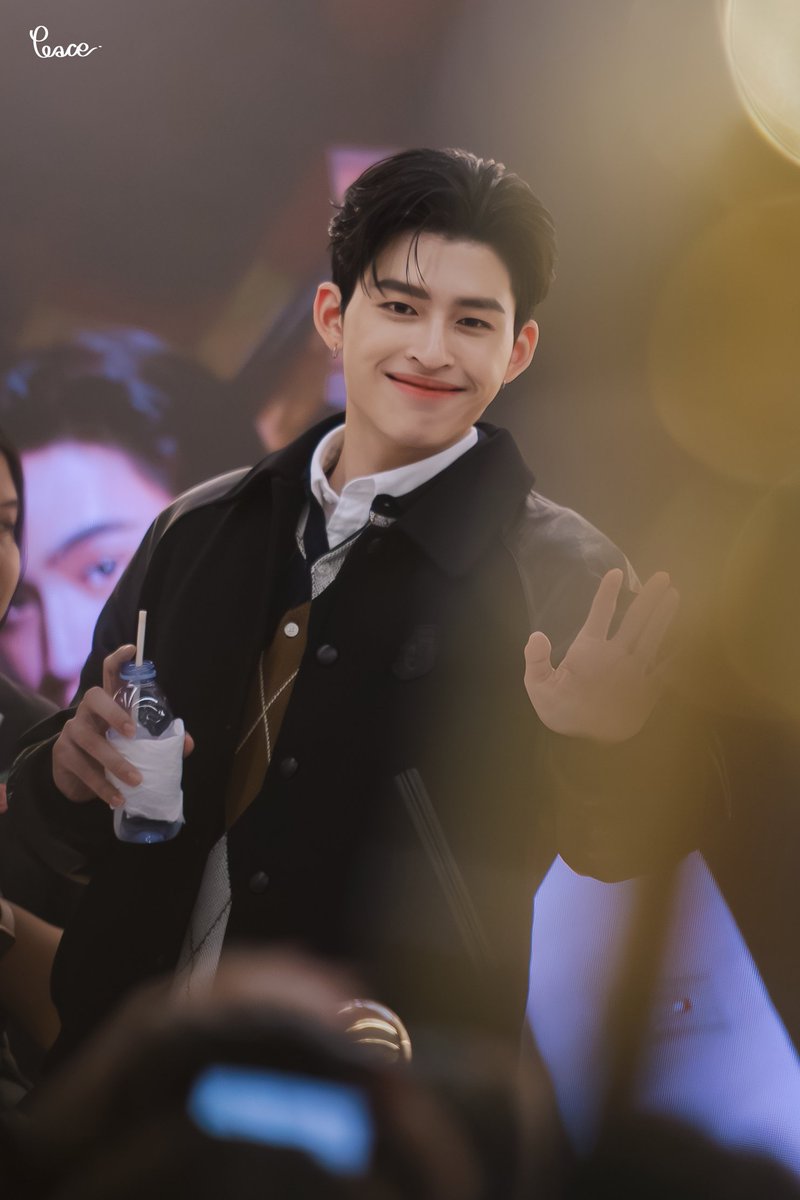 ยิ้มอ้วมมม

<a href="/ppnaravit/">ppnaravit</a> : #ppnaravit 
#tommyhilfigerXPondPhuwin