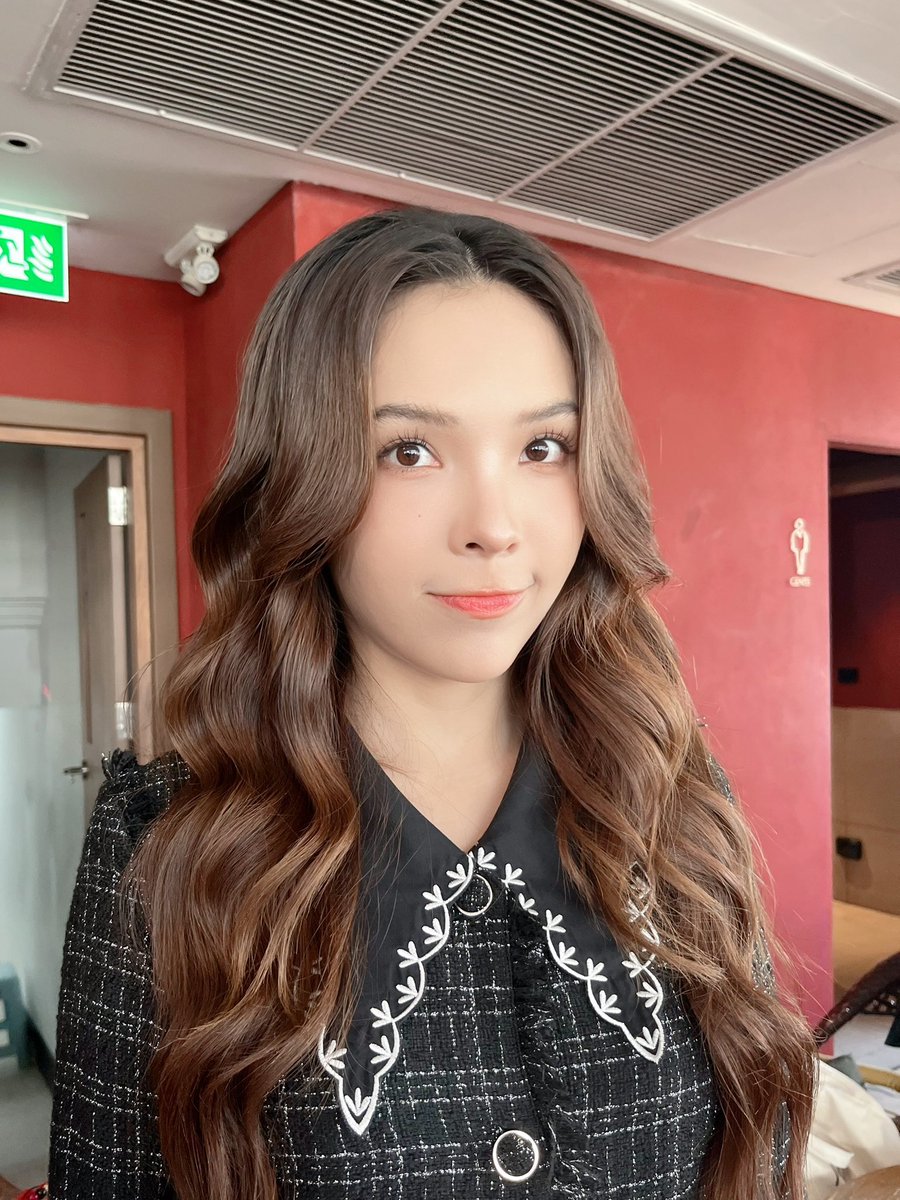 tô tão ansiosa por elas. klaosi casal do ano