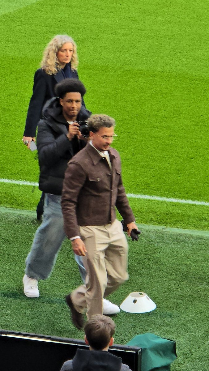 Chris Cowlin tweet media