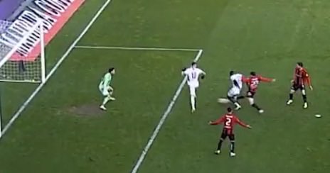 M.S. || Gaziantepspor 1-2 Trabzonspor 
İbrahim Hacıosmanoğlu: Hakemler hata yapar, VAR yapamaz.
❗Dün Galatasaray maçında verilen ofsayt kararının daha beteri Trabzonspor maçında oldu. Tahmin ettiğiniz gibi gol verildi ve VAR hiçbir şekilde müdahil olmadı. <a href="/TFF_Org/">TFF</a>
Bu durumu