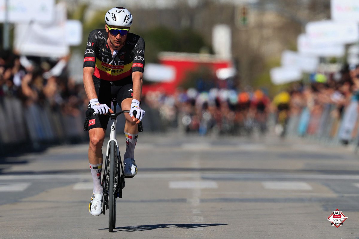 TeamEmiratesUAE's tweet image. A strong finish to #72RdS 🇪🇸💪

🥈 Jan Christen claims 2nd place on the final stage. #WeAreUAE