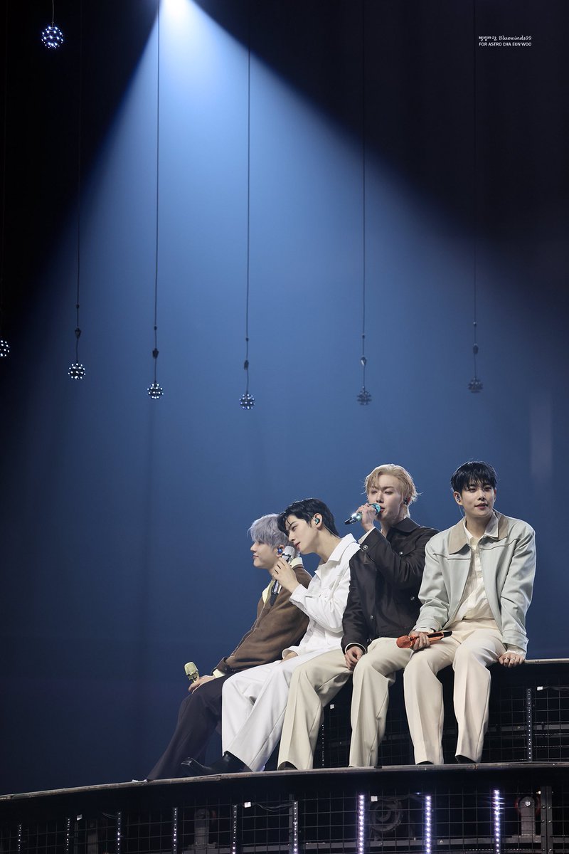 bluewinds99's tweet photo. 벌써 10주년이구나
사랑한다
💜💜💜💜💜

#아스트로 #ASTRO
#아스트로10주년_영원히빛날별들 https://t.co/tvEfDnhhMd