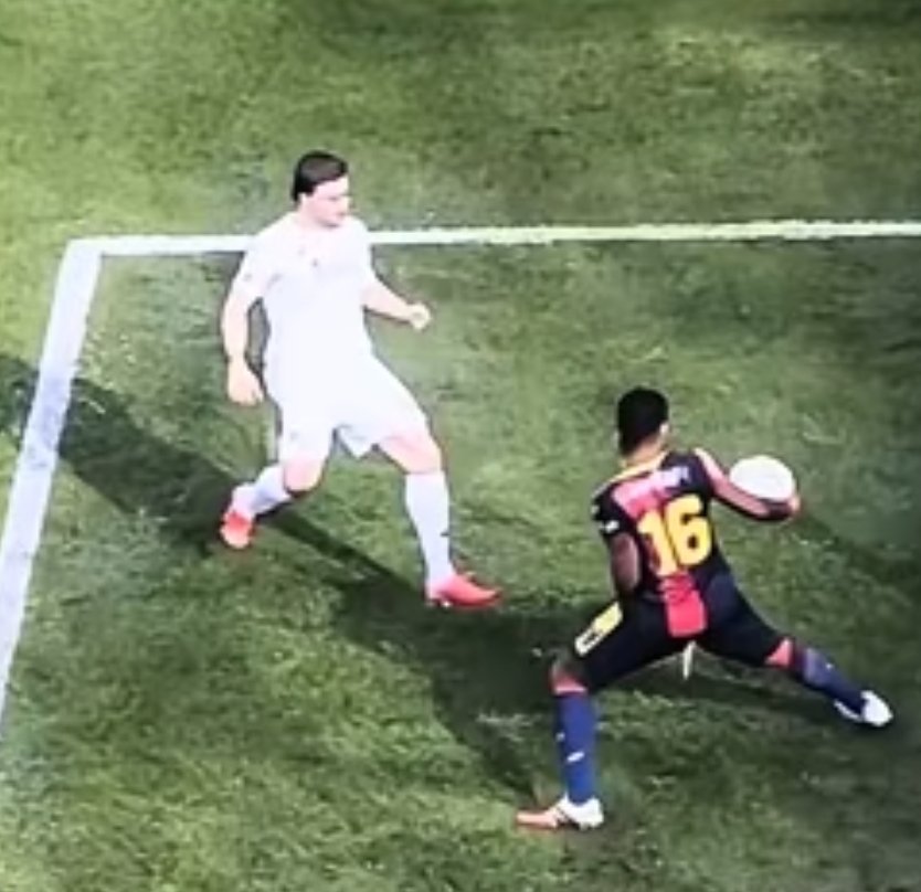 Non è più una questione di arbitri scarsi o VAR malfunzionante, qui c’è qualcosa di più grosso dietro, non si può non vedere questo rigore.
