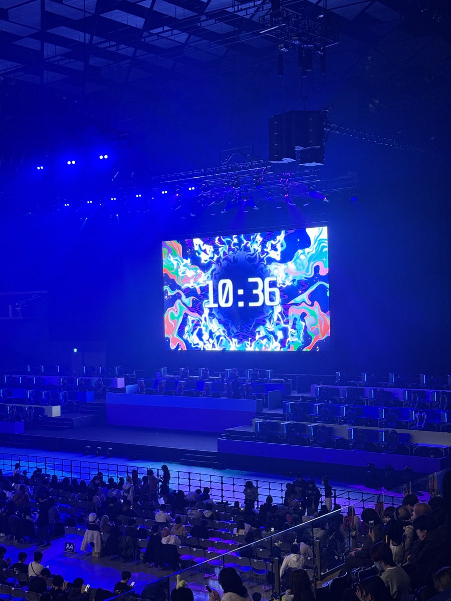 azuday_o's tweet photo. 疲れたけど凄く楽しかったです🥳
たまに、Xや配信も見ます…
みんないつもありがとう🫣 https://t.co/F4PJqFuI3H