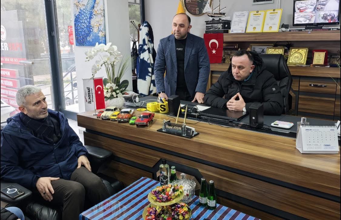 recepkayatr's tweet photo. 📍Beylikbağı Mahallesi
Mahalle Başkanımız Şaban Yardım ve yönetimimizle birlikte; mahalle esnaflarımızdan İlhami Otomotiv, İlhami ve Selami Aydın kardeşleri işyerinde ziyaret ederek hasbihal eyledik.
Hayırlı işler, bereketli kazançlar diliyorum.
#AkPartiGebzeSahada
#RKM4 https://t.co/9W4yqBLY2f