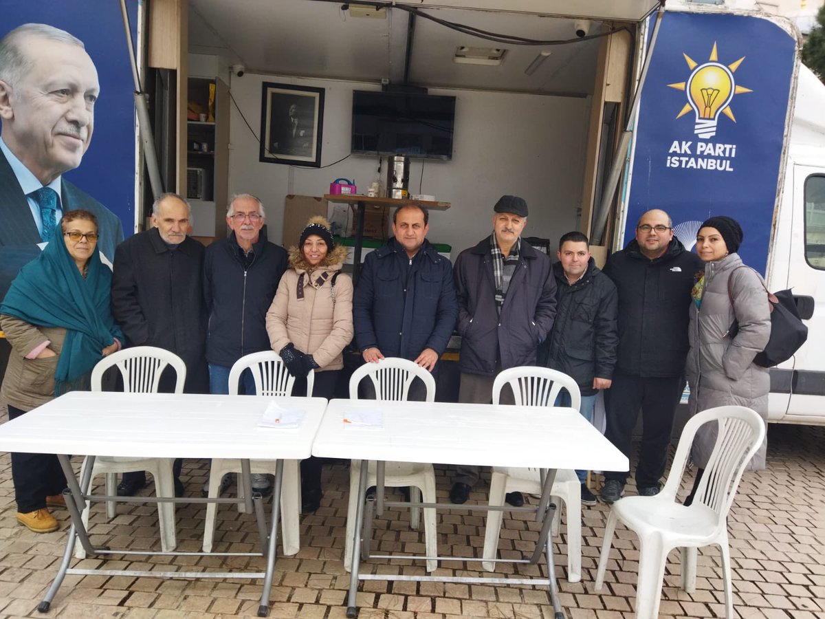 AkFeyzullah's tweet photo. Paylaşmanın, dayanışmanın ve kardeşliğin ayındayız.
Hemşehrilerimizle gönül gönüle, omuz omuzayız.

Rabbim birlik ve beraberliğimizi daim eylesin.
@maltepeakparti 
@Behadir 
#BirOlmakRuhumuzdaVar https://t.co/YEwfRNvqz9