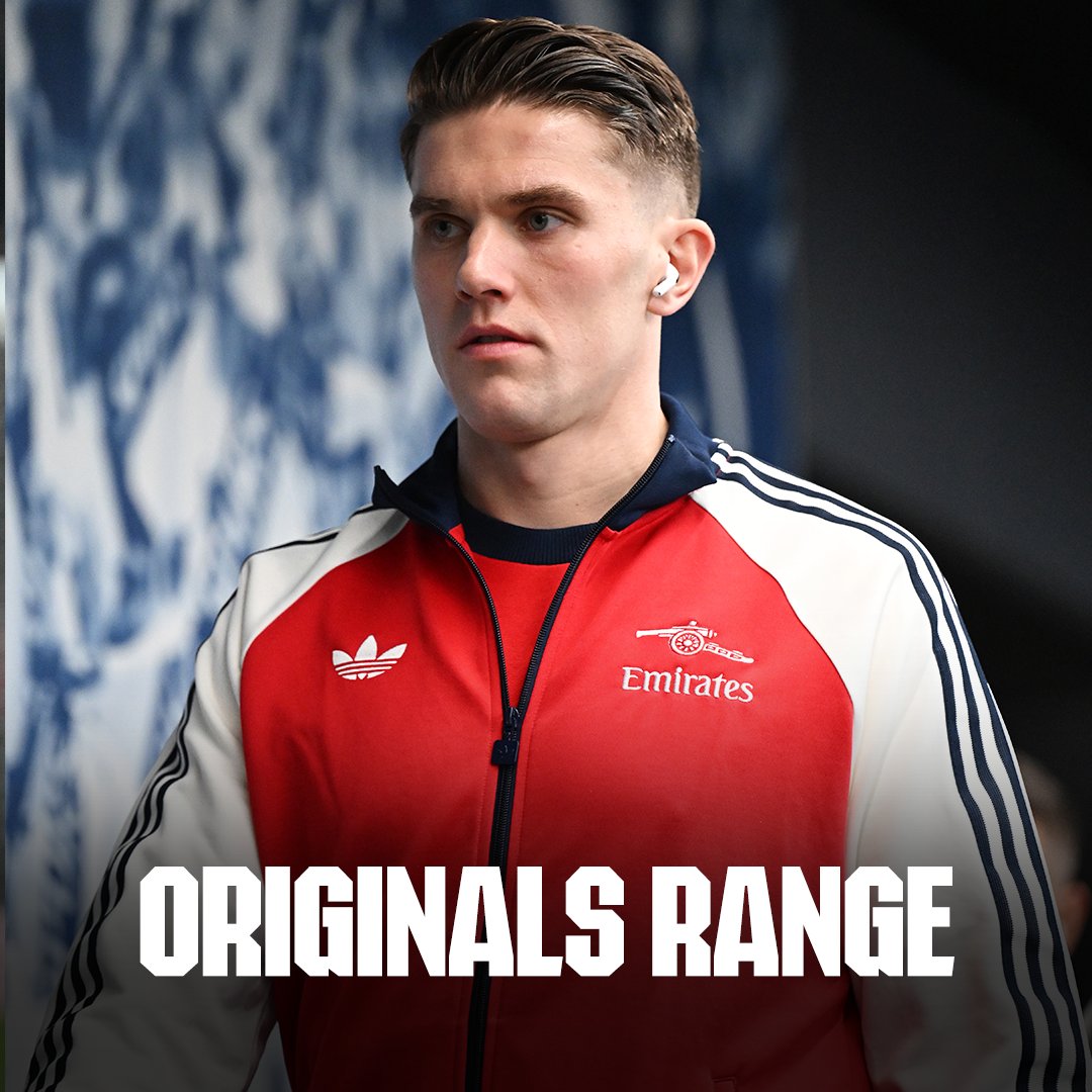 Arsenal's tweet photo. Matchday arrives - Originals on.

Available online at Arsenal Direct and in-store 🖱️

🤝 @adidasfootball