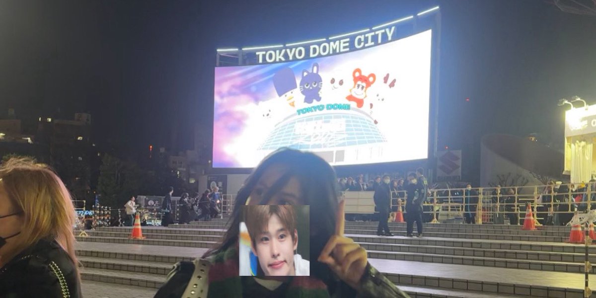 리 tweet media