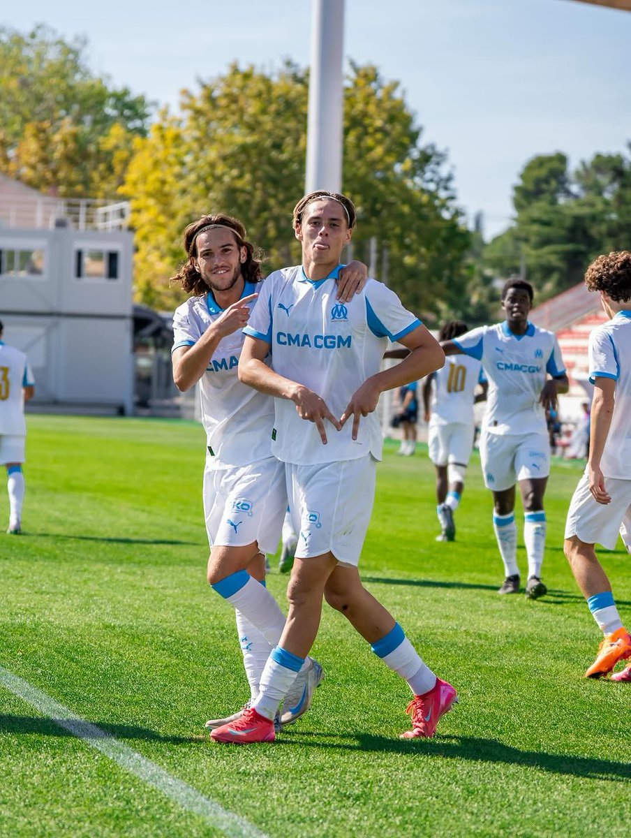 LaMinuteOM_'s tweet photo. TERMINÉ :

Les U19 de l'OM s'imposent 4 buts à 1 contre Montpellier ! ✅️

 Ugo Lamare a inscrit un doublé. Milan Leccese et Yanis Sellami ont également marqué. ⚽️

Les jeunes marseillais sont 2es du classement.

#TeamOM https://t.co/s8G56tsAbF
