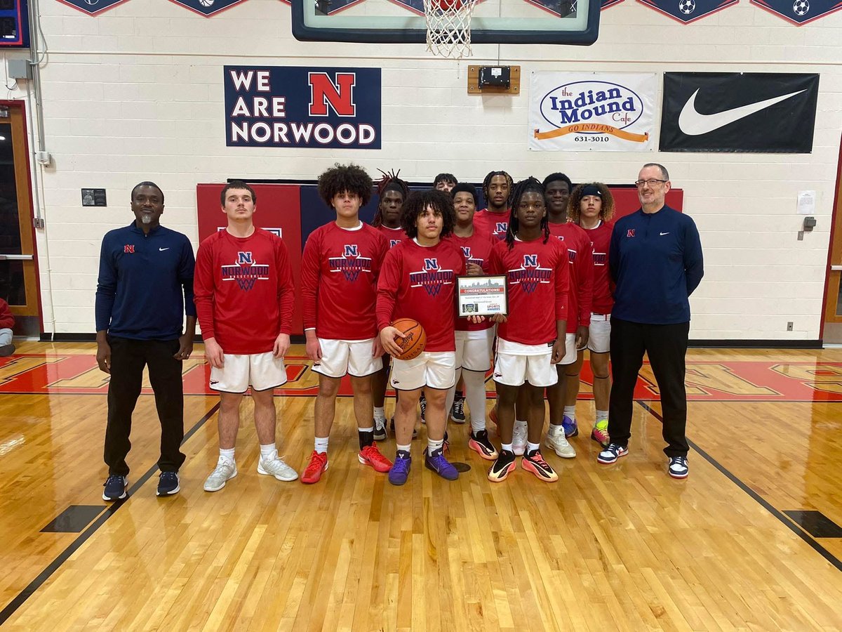 February 13th: This week the Enquirer Sports - Cincinnati and Kentucky Teams and Athlete of the Week were presented with their certificates!

Congratulations to 
Boys Basketball - Week of 12/25

This is another big accomplishment in a great season for these guys! GO INDIANS!