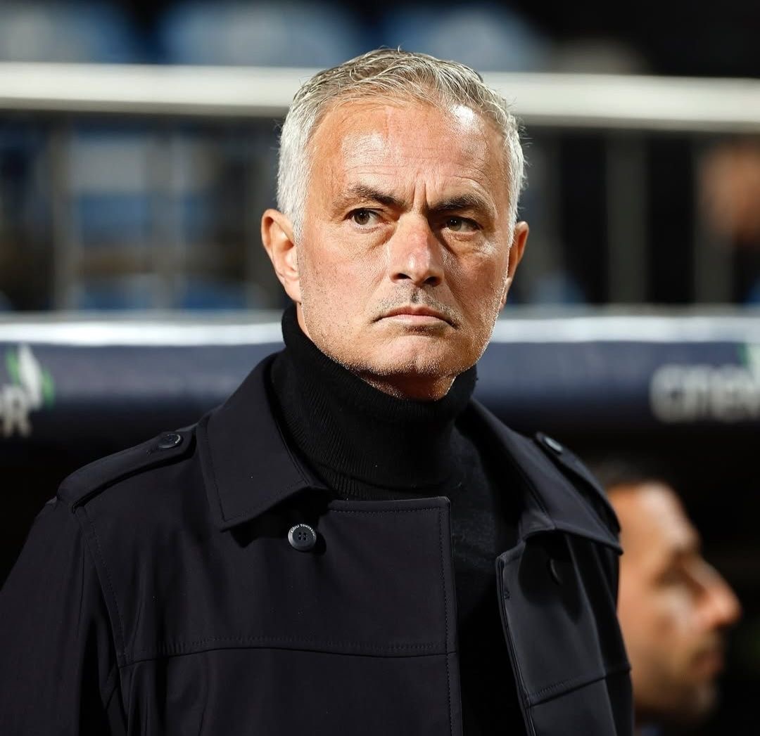 🚨 HABER : Jose Mourinho'nun Real Madrid teknik direktörü olarak geri dönmesi İMKANSIZ.

Kulüp son haftalarda onu HİÇ düşünmedi. <a href="/diarioas/">Diario AS</a>
