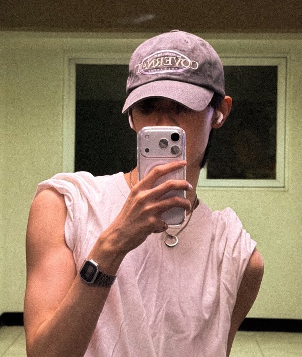 ilobuliyu's tweet image. CLOSE THE GYM HELLO?!!??!