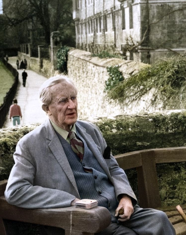 The Wonder of Tolkien tweet media