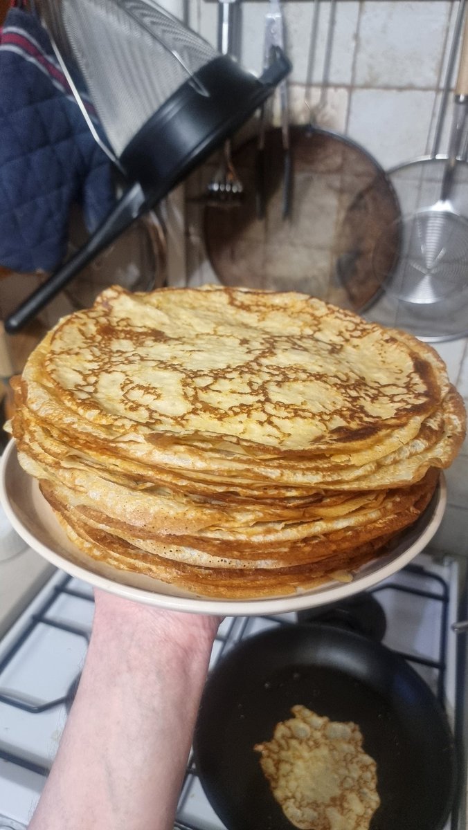 С масленицей!