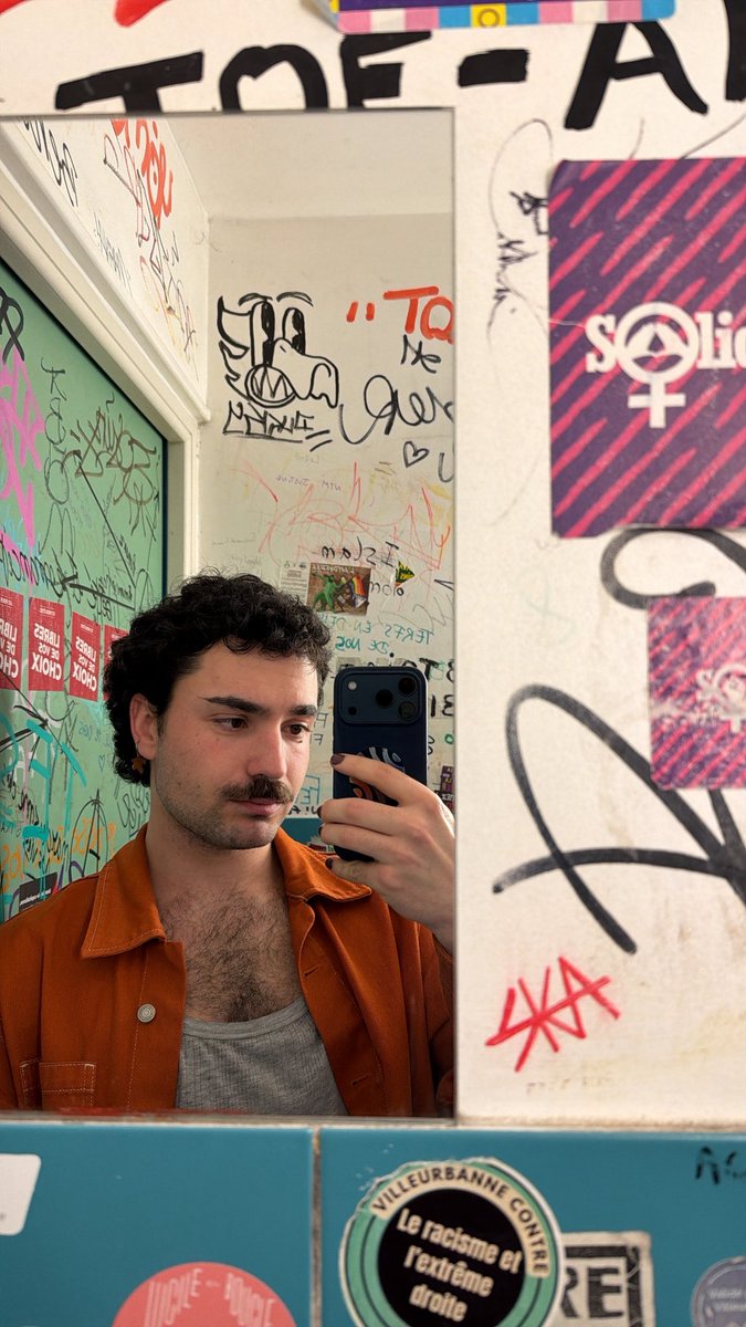 tim au thé tweet media