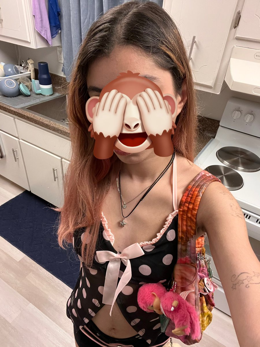 my chest bones starting to come thru and my arms r looking thin....