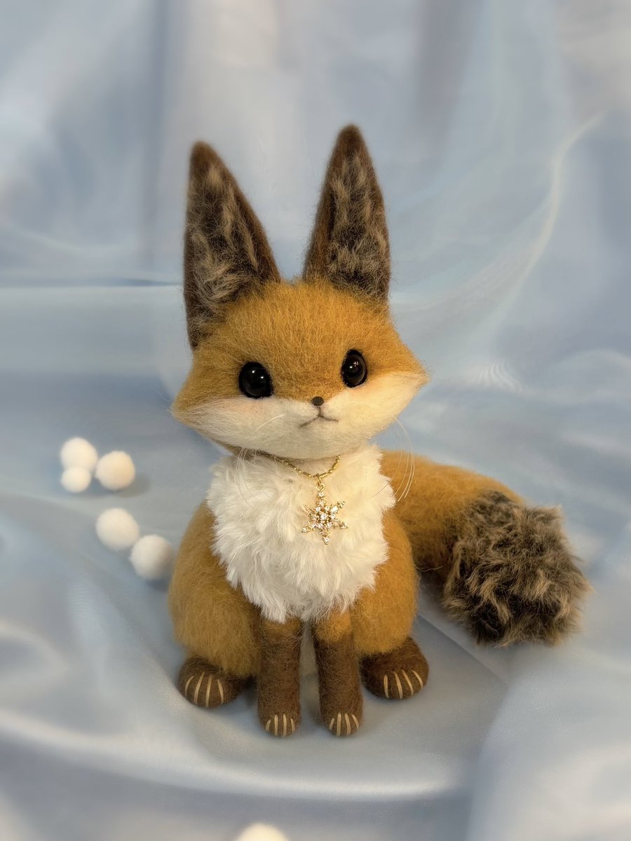 ふわふわキタキツネちゃん❄️ #羊毛フェルト