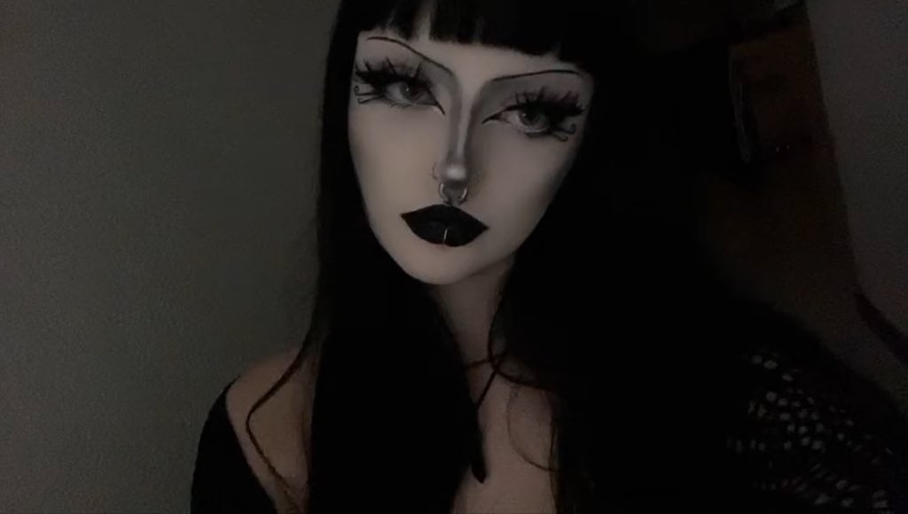 𝔪𝔢𝔩 ⋆｡☥⋆˙🦇 ݁ ˖ִ ࣪ . tweet media