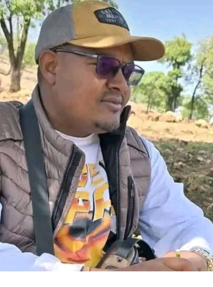 BoleMereja's tweet photo. መረጃ !

የፋኖ፣ ሕወሓት፣ ኦነግ ሸኔ እና የጀነራል አልቡርሃን ኃይል በጋ መከሩ !
የሱዳን ብሔራዊ ጦርን የሚመሩት ጀነራል አብዱልፈታህ አልቡርሃን የኢትዮጵያ አማጺዎችን እንደሚደግፉ መረጃዎች ያሳያሉ። https://t.co/Ai9YUW4RWz