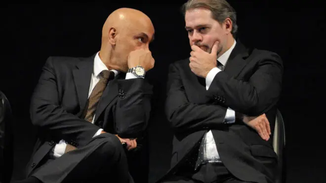 O pior pesadelo de Dias Toffoli e Moraes se concretizou

Ministro André Mendonça, novo relator do caso Master, soltou a PF da jaula em que estava presa por Toffoli

Mais do que isso: Mendonça também destravou um outro braço importante da investigação do caso Master 👇