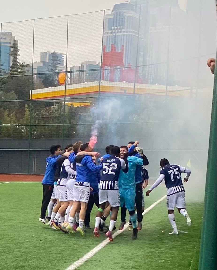 1. Amatör Lig Play off finalinde Beyoğlu Yenişehir’i 3-1 yenerek Süper Amatör Lige yükselen Fetih Kelkitspor’umuzu tebrik eder, Süper Amatör Lig’de başarılar dilerim.

Özellikle bu başarıda büyük pay sahiplerinden Kulüp Başkanı Selman Demir ve Uğur Şimşek’i ayırca tebrik