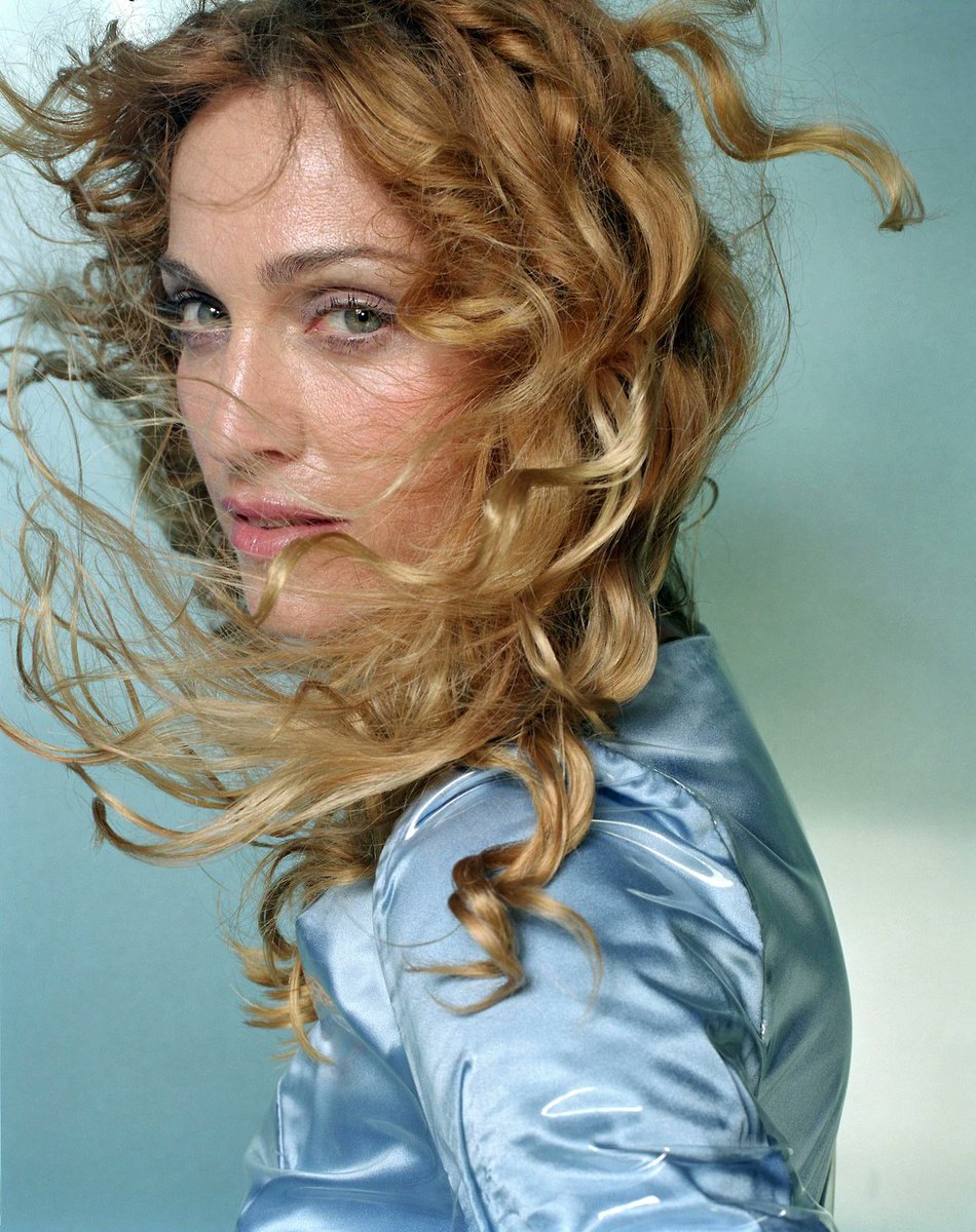 happy 28th anniversary to “Ray of Light” by Madonna. one of the most influential, fantastic pop bibles in music history.