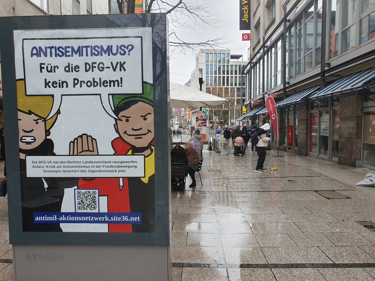 amab04499287's tweet photo. Adbustings gegen Antisemitismus: Jugendnetzwerk der DFG-VK desertiert:
https://t.co/LOPdTHzdRe https://t.co/x1HCd1myBD