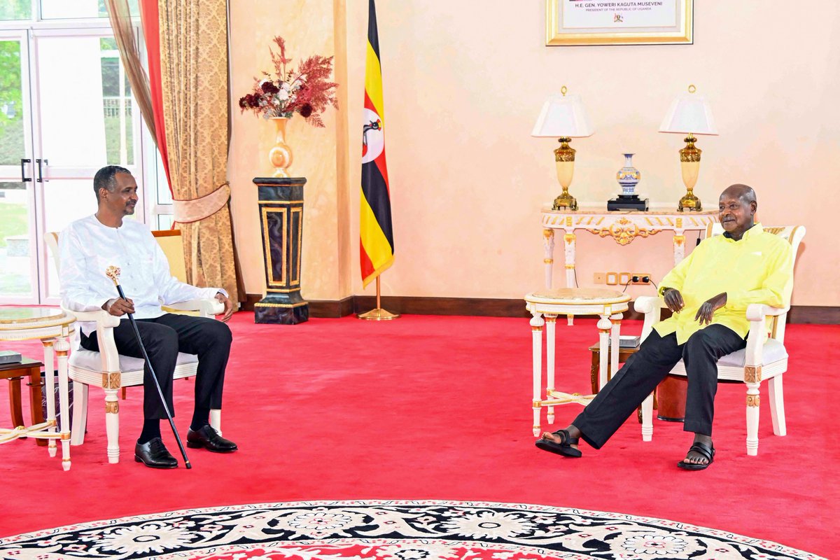 AJEnglish's tweet image. Sudan has condemned Uganda for hosting the head of the paramilitary Rapid Support Forces (RSF), Mohamed Hamdan Dagalo, as an “insult” to humanity and the Sudanese people aje.news/dxemo9