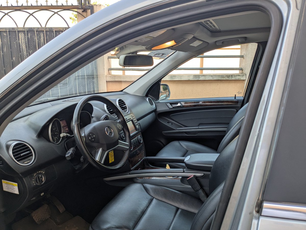 chukelAutos's tweet photo. Foreign used 2010 Mercedes ML350 for sale. Accident free. 16m. Location is Enugu https://t.co/XzoE1ONtnI